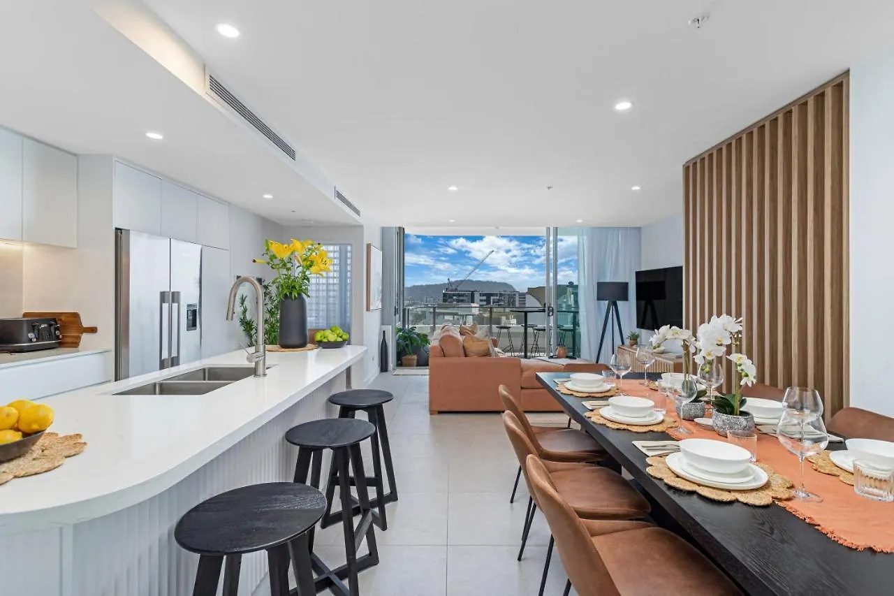 Seaview Luxury Palm Beach Gold Coast